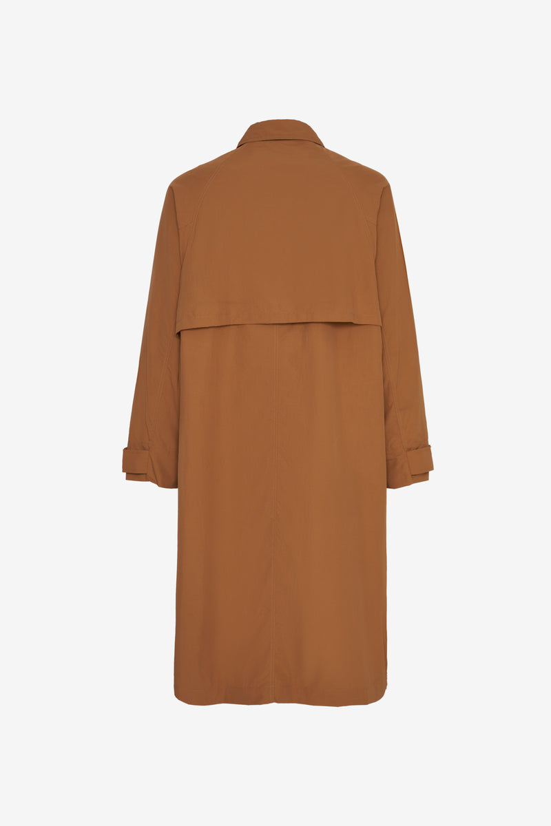 ETUDES STUDIO NYLON OVERCOAT CAMEL 2 ETUDES STUDIO NYLON OVERCOAT CAMEL 2