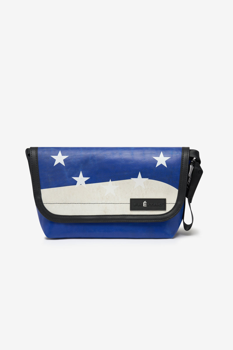 ETUDES STUDIO + FREITAG HAWAII 5-0 BLUE 1 ETUDES STUDIO + FREITAG HAWAII 5-0 BLUE 1